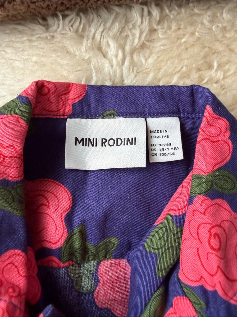 Mini Rodini ROSES AOP WOVEN Short Sleeve - Picture 3 of 4